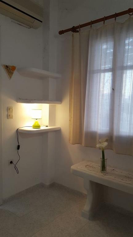 Ostria Vento Hotel Pollonia Buitenkant foto