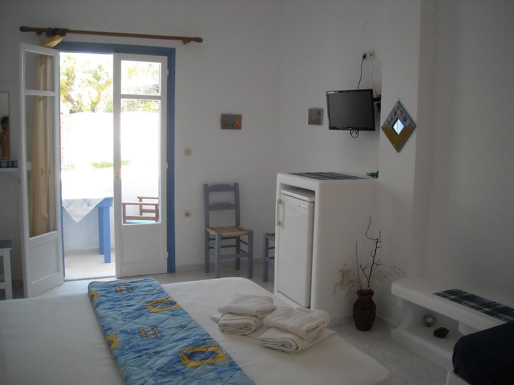 Ostria Vento Hotel Pollonia Buitenkant foto